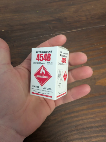 (PRODUCTION NUMBER 999 of 999) Mini R454B Refrigerant Tank Model